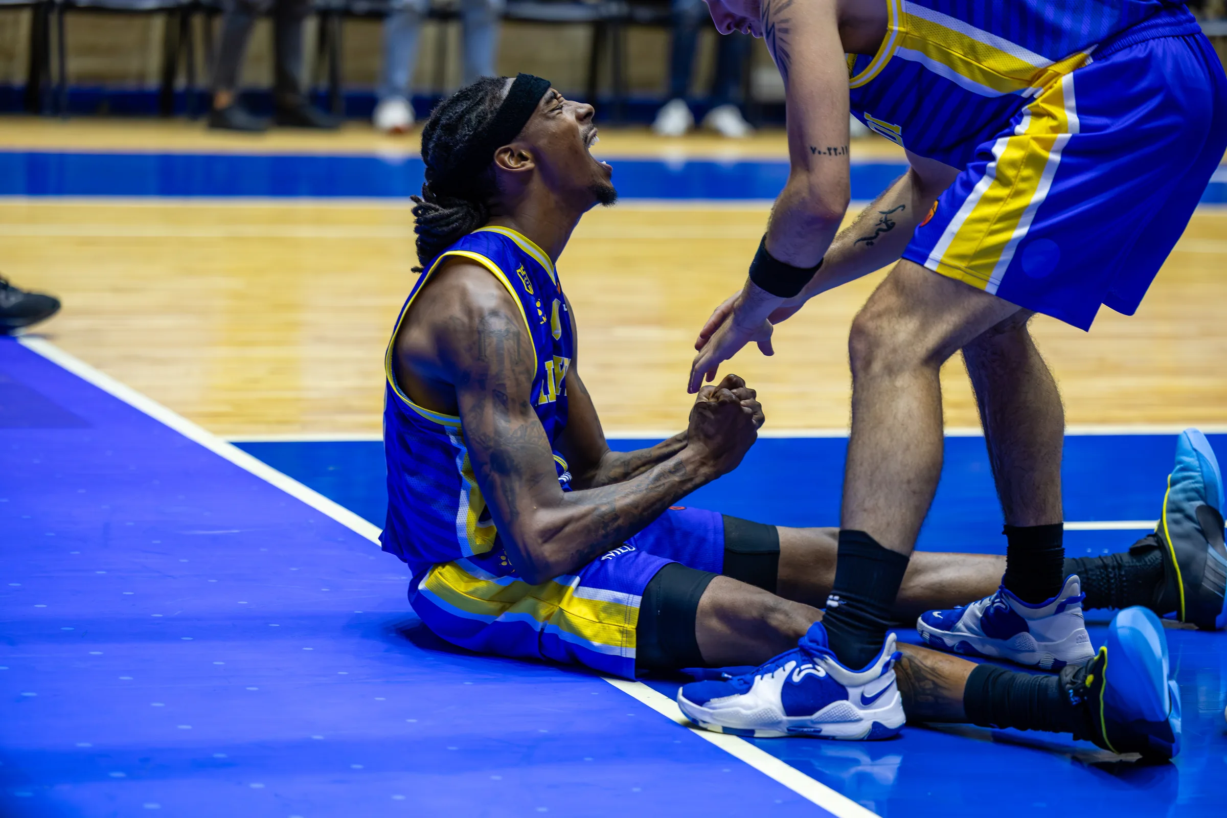 Al Riyadi, on the floor and roaring, FIBA WASL Final 8 in Lebanon